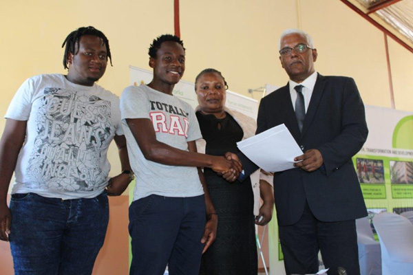 Cabinet-OSS-visits-uMkhanyakude-District_11